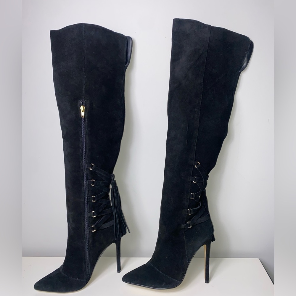 Suede Steve Madden black boots in size US 7.5